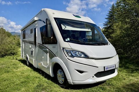 Camping car Camping car 2016 occasion Clermont saves 32600