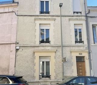 Immeuble � vendre 204 m�
