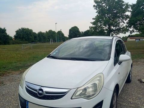 Opel Corsa 1.0 - 65 ch Edition 2011 occasion 01960
