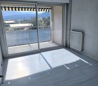  Appartement � vendre 5 pi�ces 94 m�