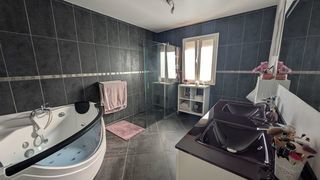  Maison � vendre 6 pi�ces 165 m�