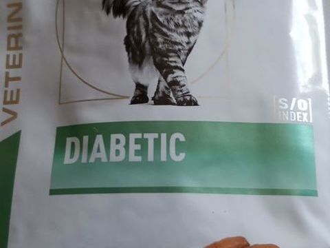 Nourriture  chat 14 31780 Castelginest