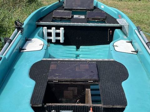 Bateaux &agrave; moteur P&ecirc;che-promenade 1998 occasion Ussel 19200