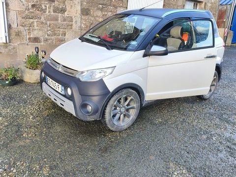 AIXAM Voiture sans permis  occasion Tr&eacute;grom 22420