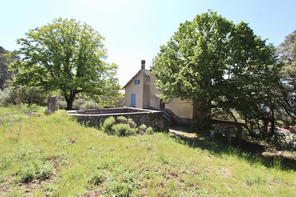 � vendre  Propri�t�/ch�teau Villecroze (83690)