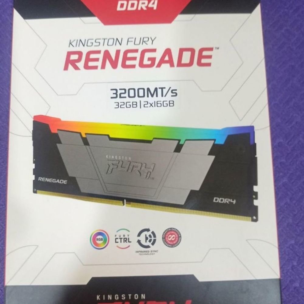 Kingston FURY Renegade DDR4 2x16 Matériel informatique