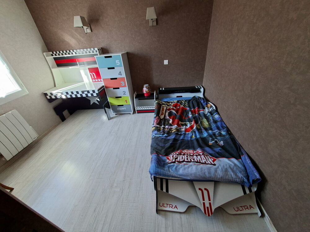 Chambre enfant th&egrave;me voiture Mobilier enfants