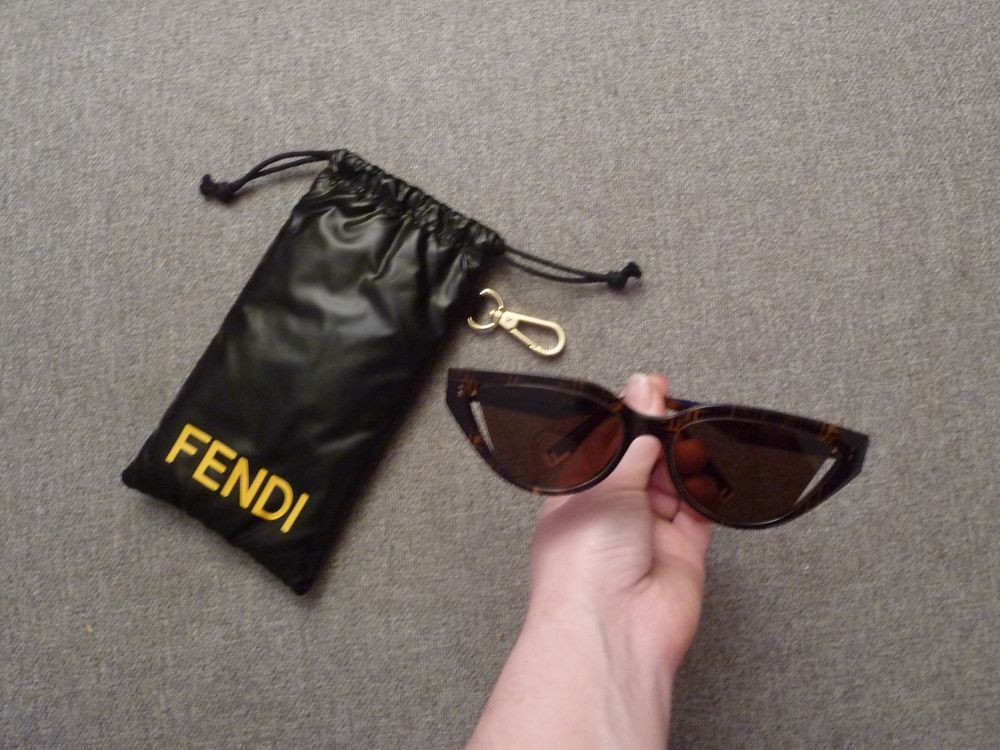 Monture/ Lunettes de Soleil "Oeil de Chat" Marron- Fendi Bijoux et montres