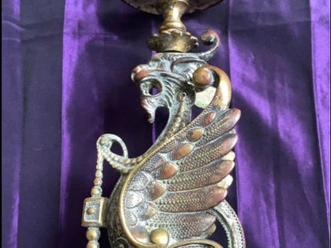 Bougeoir ancien Bronze = Chim�re ail�e 150 Cannes (06)