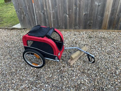 TRIXIE remorque de v&eacute;lo pour chien
80 37140 Saint-nicolas-de-bourgueil