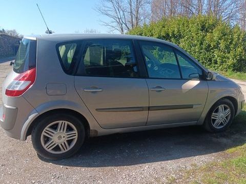 Renault Sc&eacute;nic II Scenic 1.9 dCi 120 Confort Authentique 2005 occasion Aubenas 07200