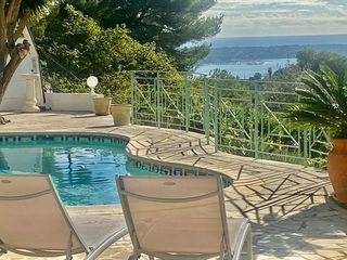  Villa � vendre 5 pi�ces 384 m�