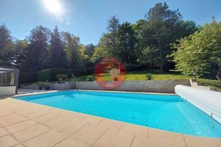  Maison � vendre 7 pi�ces 219 m�