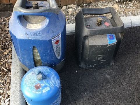 Je me débarrasse de ces bouteilles de gaz 0 Saint-Malo (35)