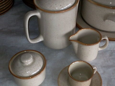 Service � caf� en gr�s 29 pi�ces pour 12 personnes 10 Oroux (79)