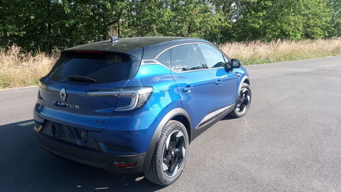 Renault Captur E-Tech full hybrid 145 Techno 2025 occasion Ch&eacute;cy 45430