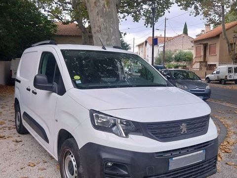 Peugeot Partner PARTNER FOURGON LONG 950 KG BLUEHDI 100 BVM5 ASPHALT 2019 occasion Marseille 13014