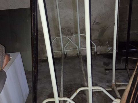 portants &agrave;  v&ecirc;tements 100 85610 Cugand