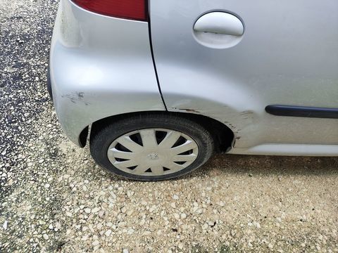 Peugeot 107 1.4 HDi Urban Move 2007 occasion &Eacute;chevis 26190