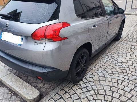 Peugeot 2008 1.6 e-HDi 92ch FAP ETG6 BLUE LION Allure 2014 occasion Charbonni&egrave;res-les-Bains 69260