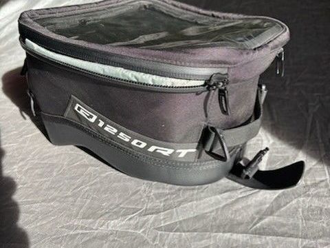 Pi&egrave;ces et &eacute;quipements Moto - Scooter - Quad Pi&egrave;ces et &eacute;quipements Moto - Scooter - Quad  occasion Gevrey-Chambertin 21220