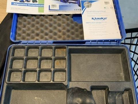 Sertisseuse �lectrique KLAUKE MINI EK/35 4ML avec accessoire 650 Gi�res (38)