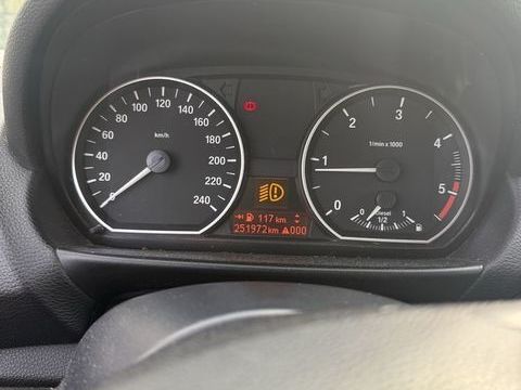 BMW S&eacute;rie 1 118d 143 ch Confort 2007 occasion Poitiers 86000