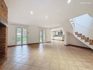  Maison � vendre 8 pi�ces 215 m�