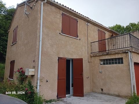  F4 vide (5 km de Digne) 2 niveaux, int�rieur r�nov� Maison - 4 pi�ce(s) - 60 m�