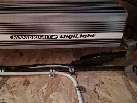 Lampe sodium + déflecteur ventilé Tusson (16)