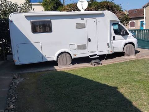 ETRUSCO Camping car 2018 occasion Saint-Pierre-du-Mont 40280