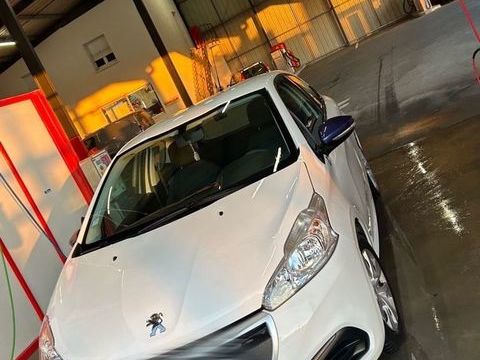 Peugeot 208 like 2018 occasion Paradou 13520
