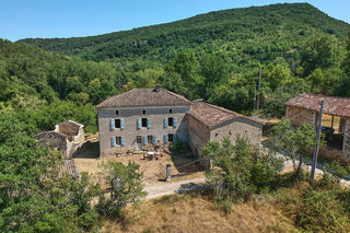  Maison à vendre 6 pièces 212 m² Bruniquel