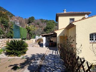  Villa � vendre 10 pi�ces 250 m�