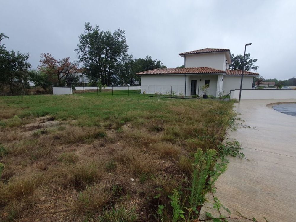 Maisons neuves   Ambars-et-Lagrave (33440)