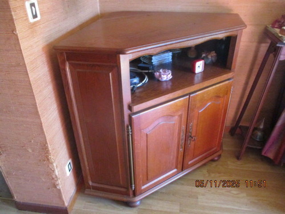 Meuble d'angle bois portes battantes Meubles