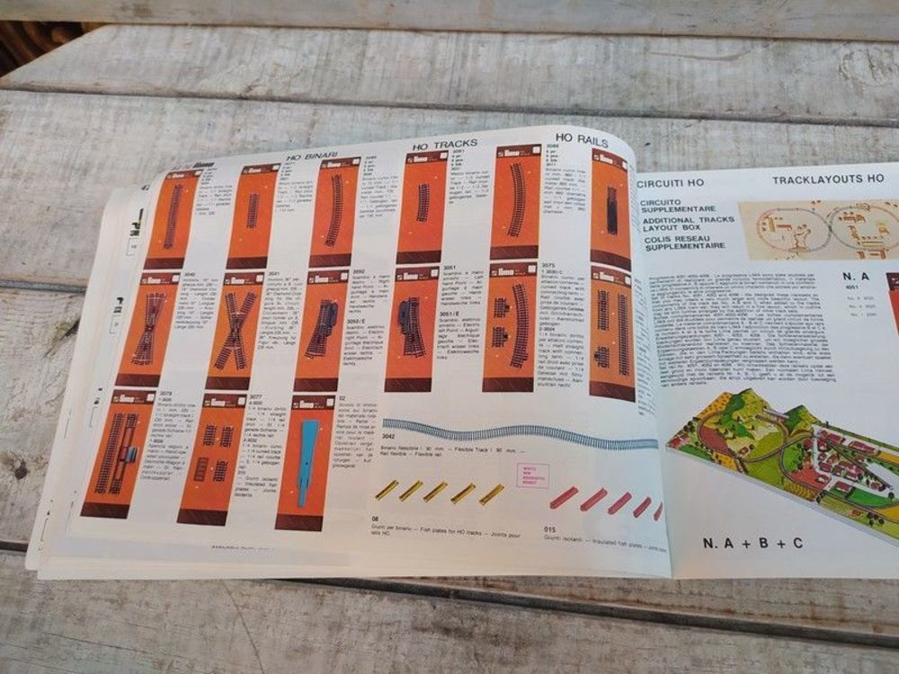 Catalogue G&eacute;n&eacute;ral Trains Lima 1976 / Jouet locomotive Gare 