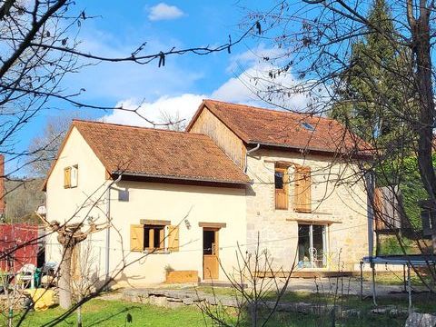   Maison et d�pendances sur terrain - MONTBRUN 46  Maison - 4 pi�ce(s) - 1990 m�