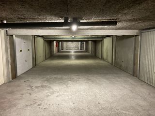  Parking / Garage � louer 12 m�