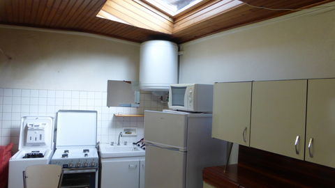   Grand Studio  meubl� de 25m , terrasse , calme privas centre Appartement - 1 pi�ce(s) - 25 m�