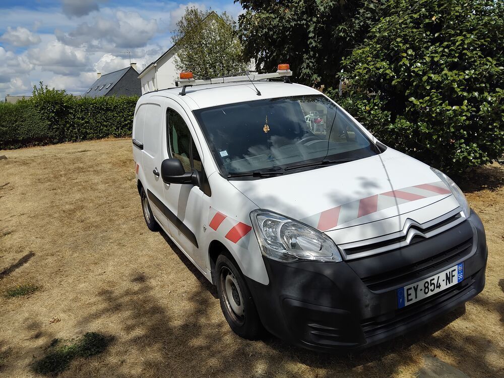 Berlingo BERLINGO M BLUEHDI 100 CLUB 2018 occasion 56140 Missiriac