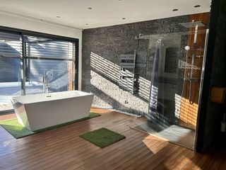  Maison � vendre 5 pi�ces 205 m�