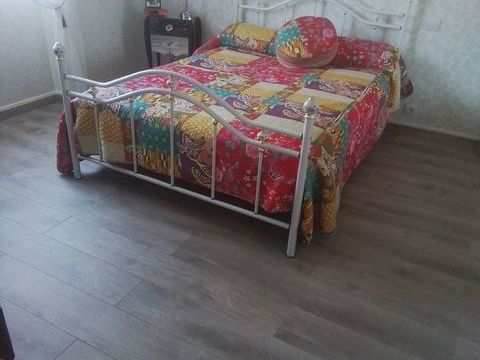   Maison pierre. Mitoyenne  sur 1 cote Maison - 4 pi�ce(s) - 95 m�