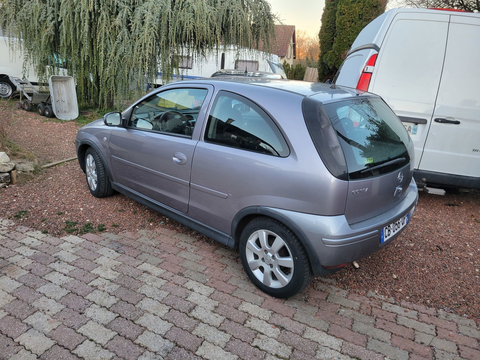 Opel Corsa compact 2009 occasion Saint-Remimont 54740