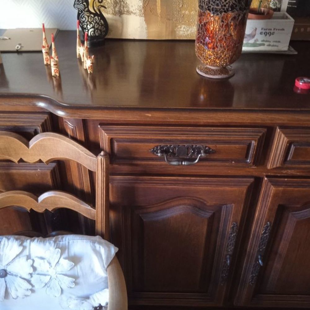 Vends desserte ch&ecirc;ne -+table +6chaises chene Meubles
