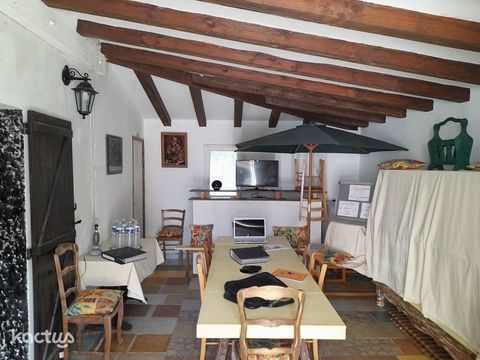   ESPACE COWORKING AVEC TERRASSE  Atelier - 4 pi�ce(s) - 40 m�