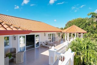  Villa � vendre 1 pi�ce 700 m�