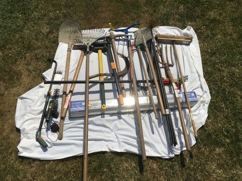  Urgent cause déménagement vend Outils de jardin 50 Trégunc (29)