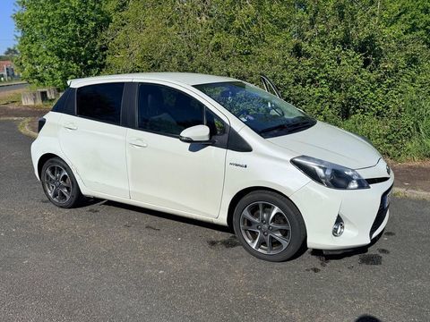 Toyota Yaris 100h Graphic 2014 occasion Rosny-sous-Bois 93110