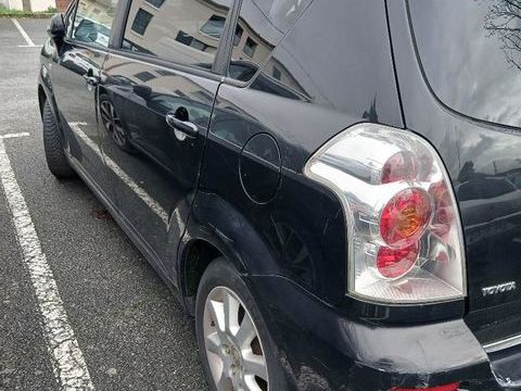 Toyota Corolla Verso 136 D-4D 5pl Lin&eacute;a Techno 2007 occasion Sainte-Eulalie 33560